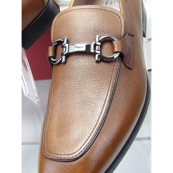NIB FERRAGAMO REE BROWN LEATHER LOGO GANCINI LOAFERS 8 EE ITALY main image 10